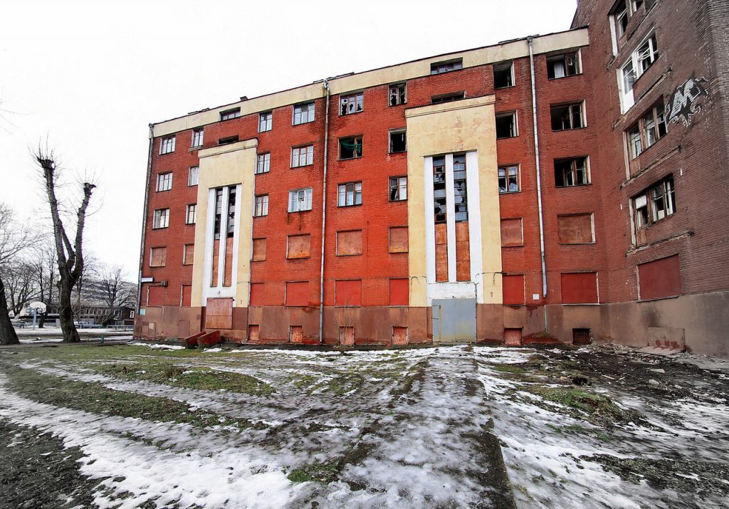 Здания на Суворовской улице и Преображенском валу получили защиту от вандалов